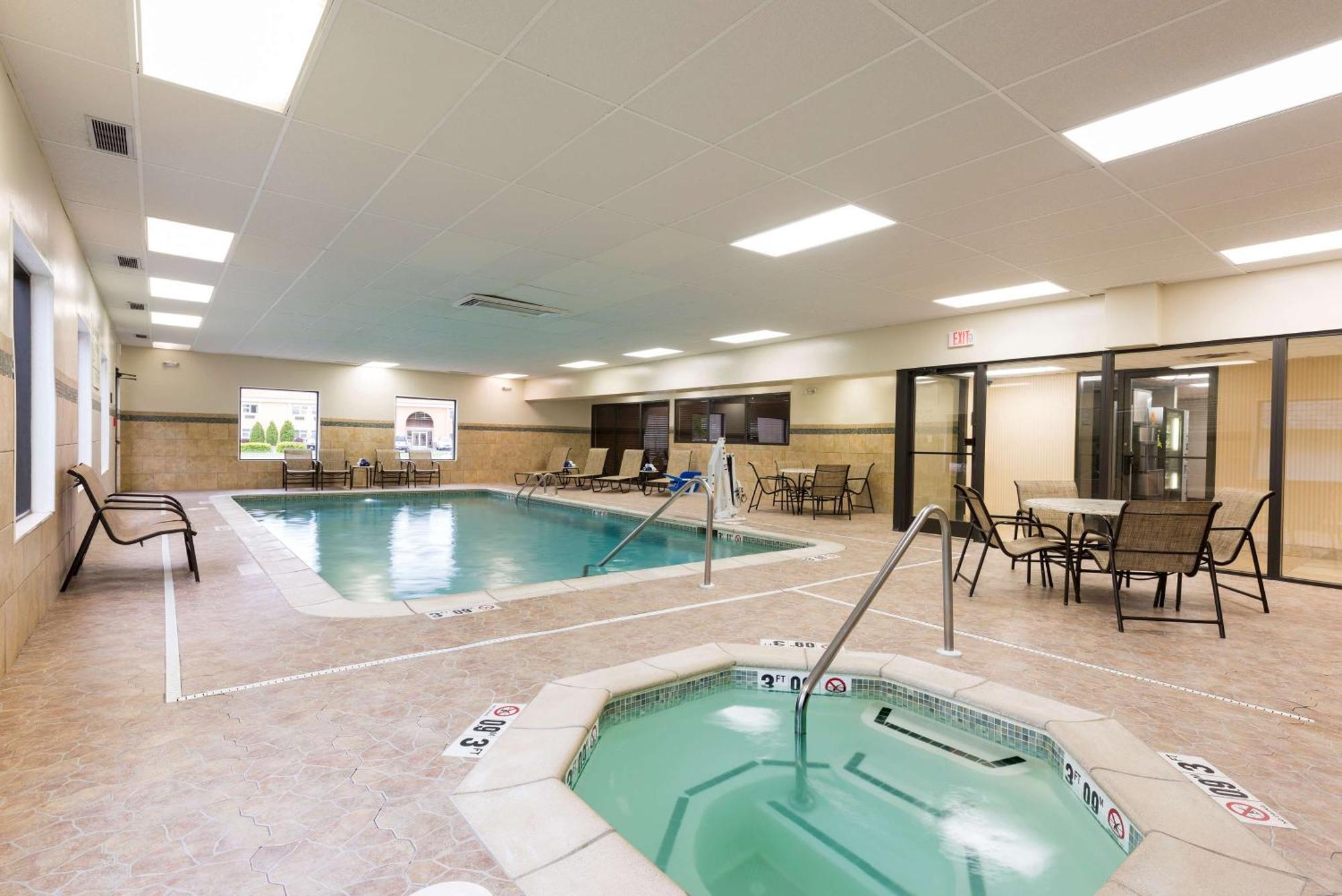 Hampton Inn Port Huron Esterno foto